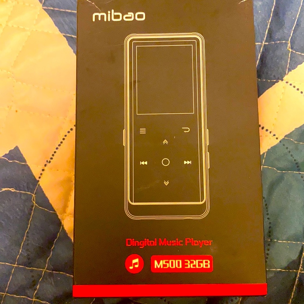 MP3 player brand new in a box. M500 32GB.